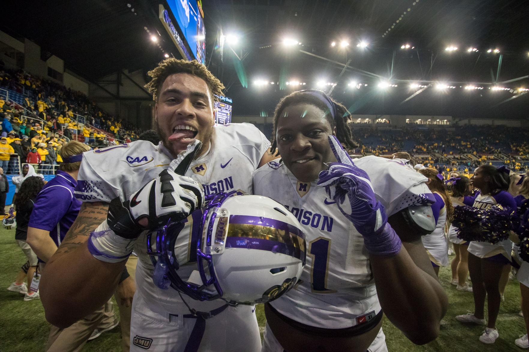 Aaron Stinnie and Martez Stone vs. NDSU